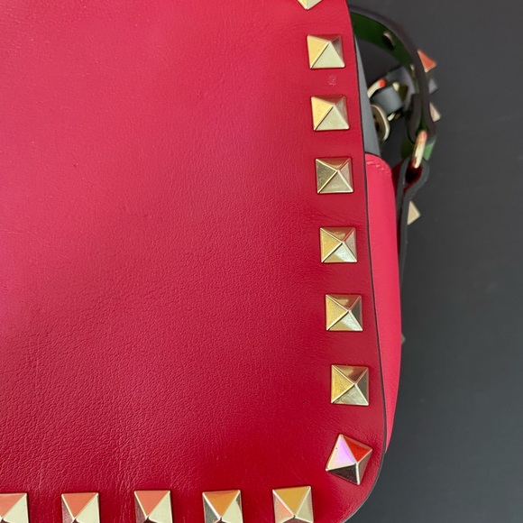 VALENTINO Colorblock Rockstud Camera Bag AUTHENTICATED HARD TO FIND Multi Color! - Picture 8 of 13